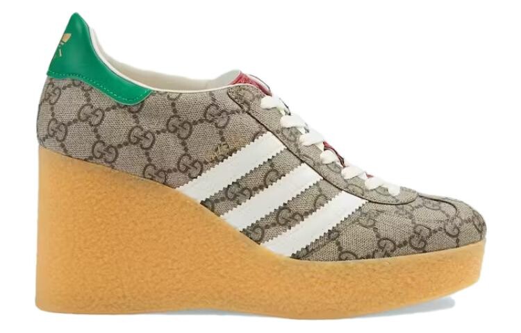 Кроссовки женские Adidas x Gucci Gazelle Series, бежевый / зеленый — фото 2