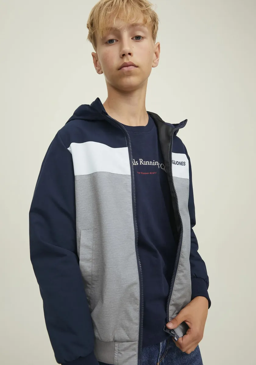 

Детская куртка Jack & Jones для активного отдыха "JJERUSH BLOCKING HOOD", с капюшоном Jack & Jones Junior, синий
