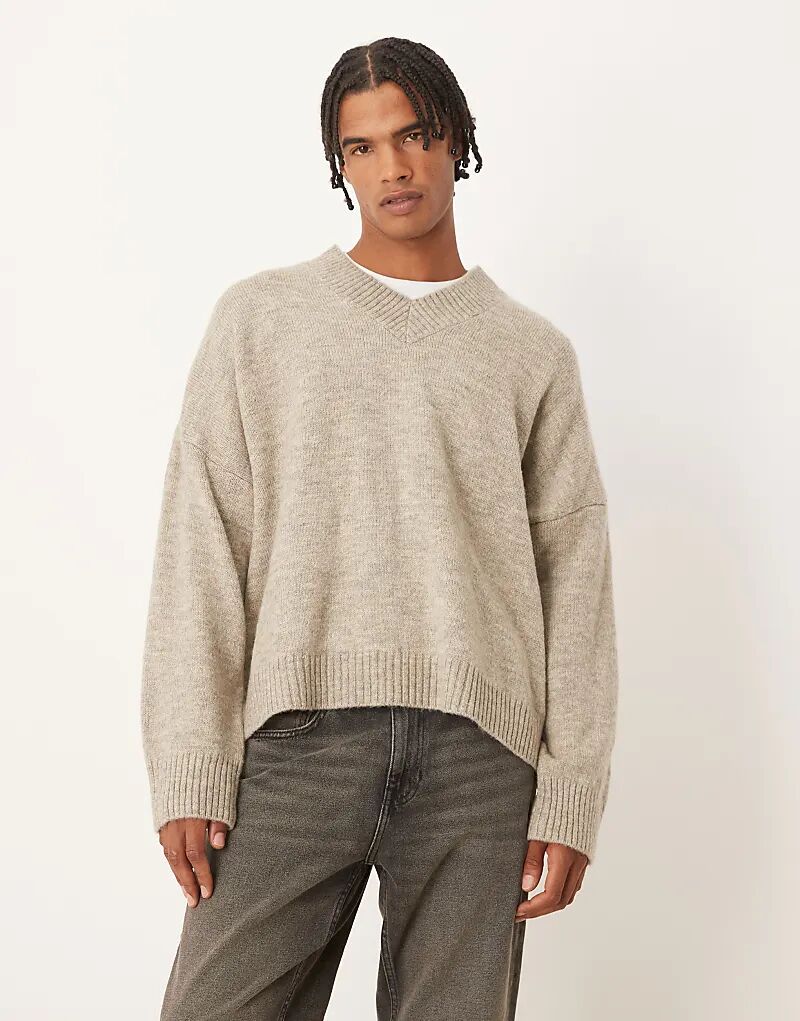 

Супер свободный трикотажный джемпер ASOS DESIGN с V-образным вырезом, серо-коричневого цвета