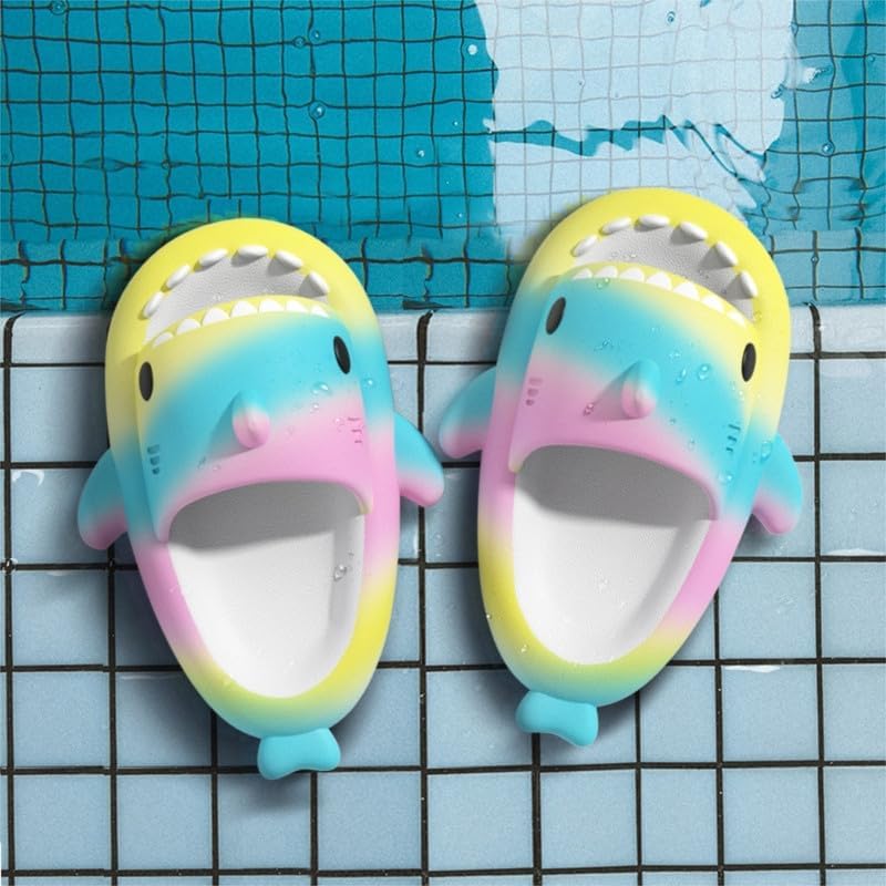 Сланцы allgala Shark с задником, противоскользящие, с открытым носком, для мальчиков и девочек, для дома и улицы, удобные, с мягкой толстой подошвой, милым мультяшным дизайном, пляжные и для бассейна, зеленый/желтый/розовый — фото 2