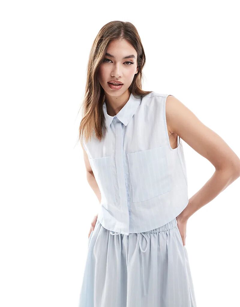 

Укороченная рубашка без рукавов в сине-белую полоску ASOS DESIGN