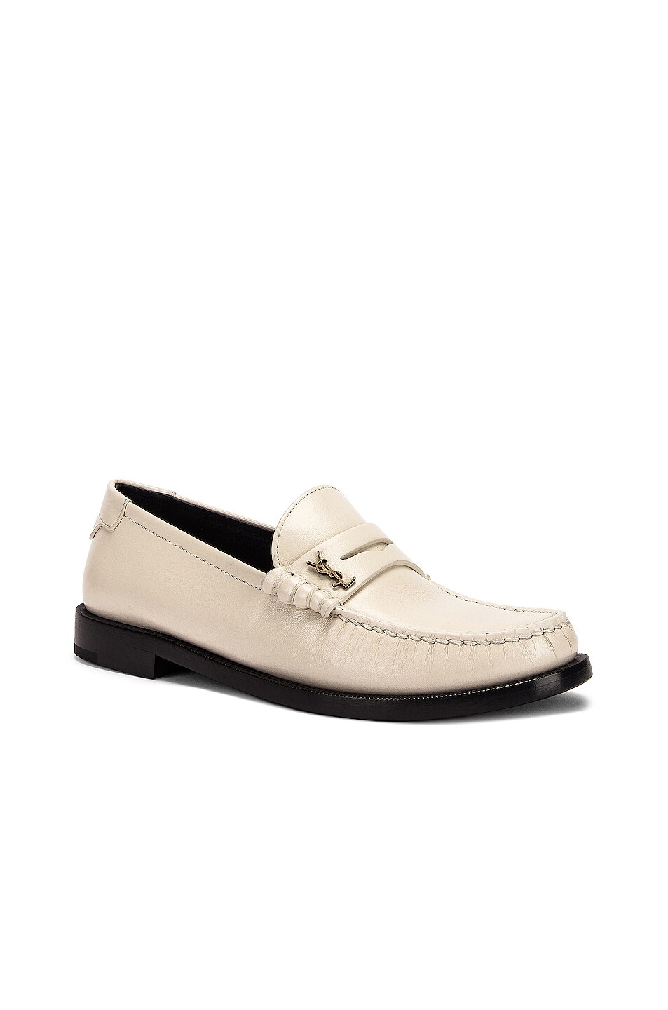 Лоферы женские Le Loafer Saint Laurent, цвет Pearl — фото 2