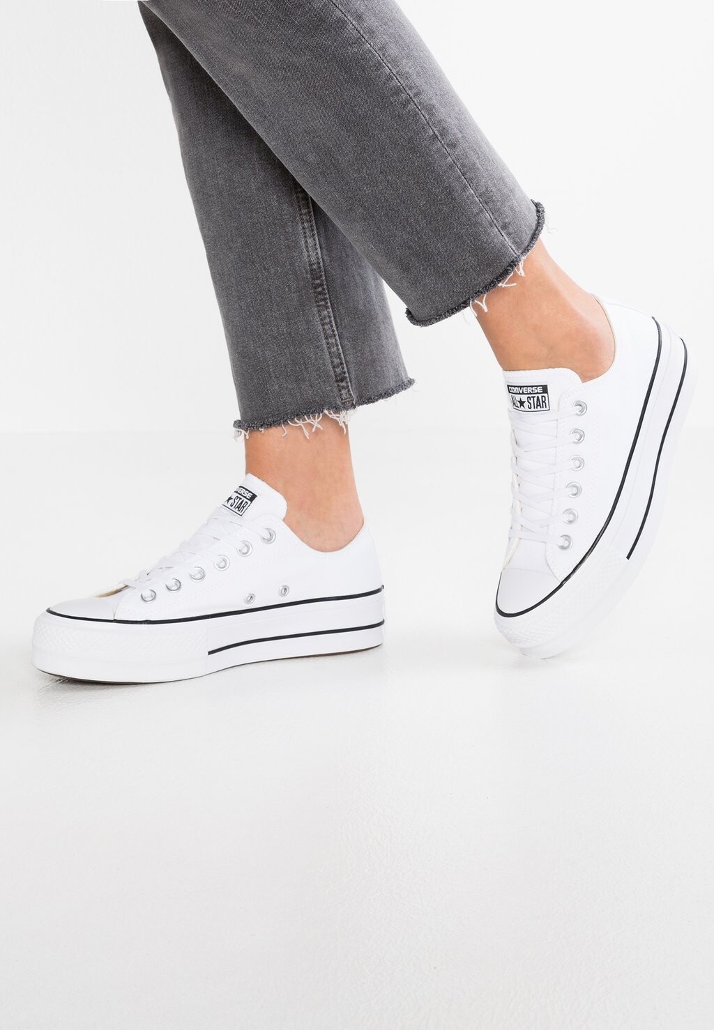 

Кроссовки Converse