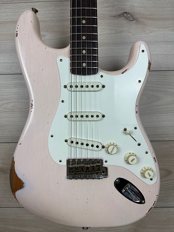 

Электрогитара Fender Custom Shop Limited-edition 1959 Stratocaster Relic Electric Guitar - Super Faded Aged Shell Pink