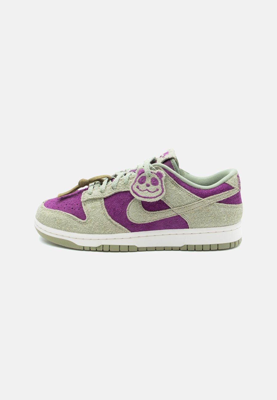 

Кроссовки Nike Sportswear DUNK RETRO SE 2, Viotech/Veneer-Pale Ivory/Green