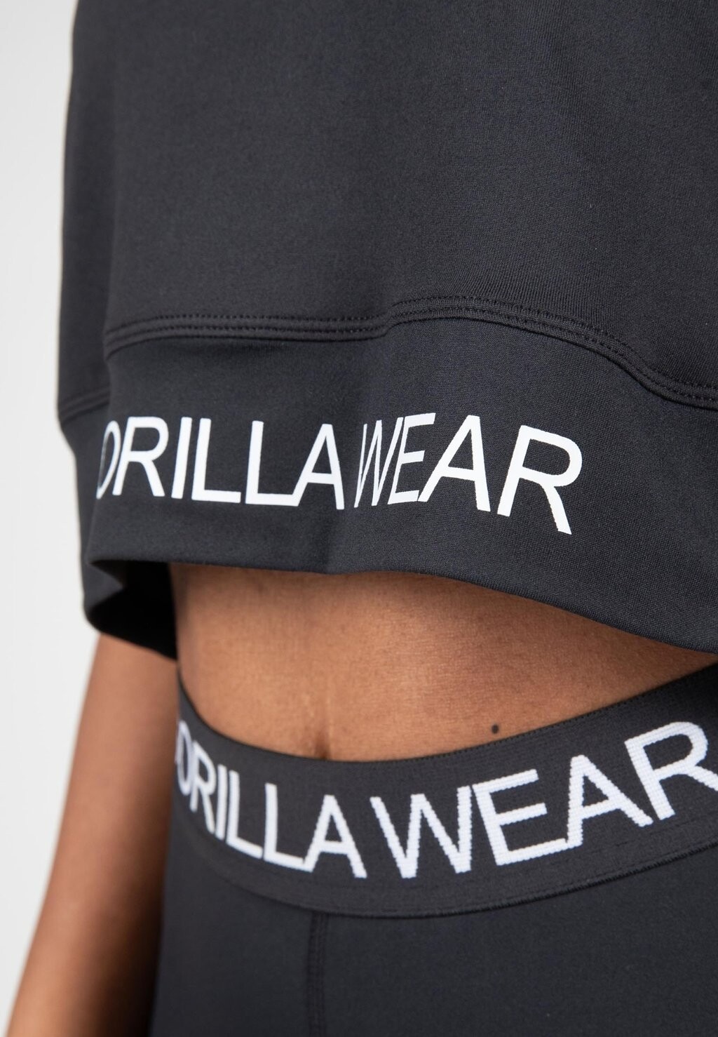 

Топ Gorilla Wear, черный