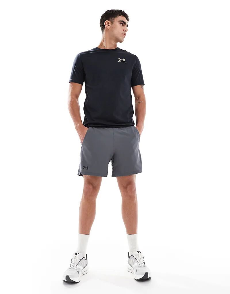 

Шорты Under Armour Vanish длиной 6 дюймов в цвете Castlerock Grey