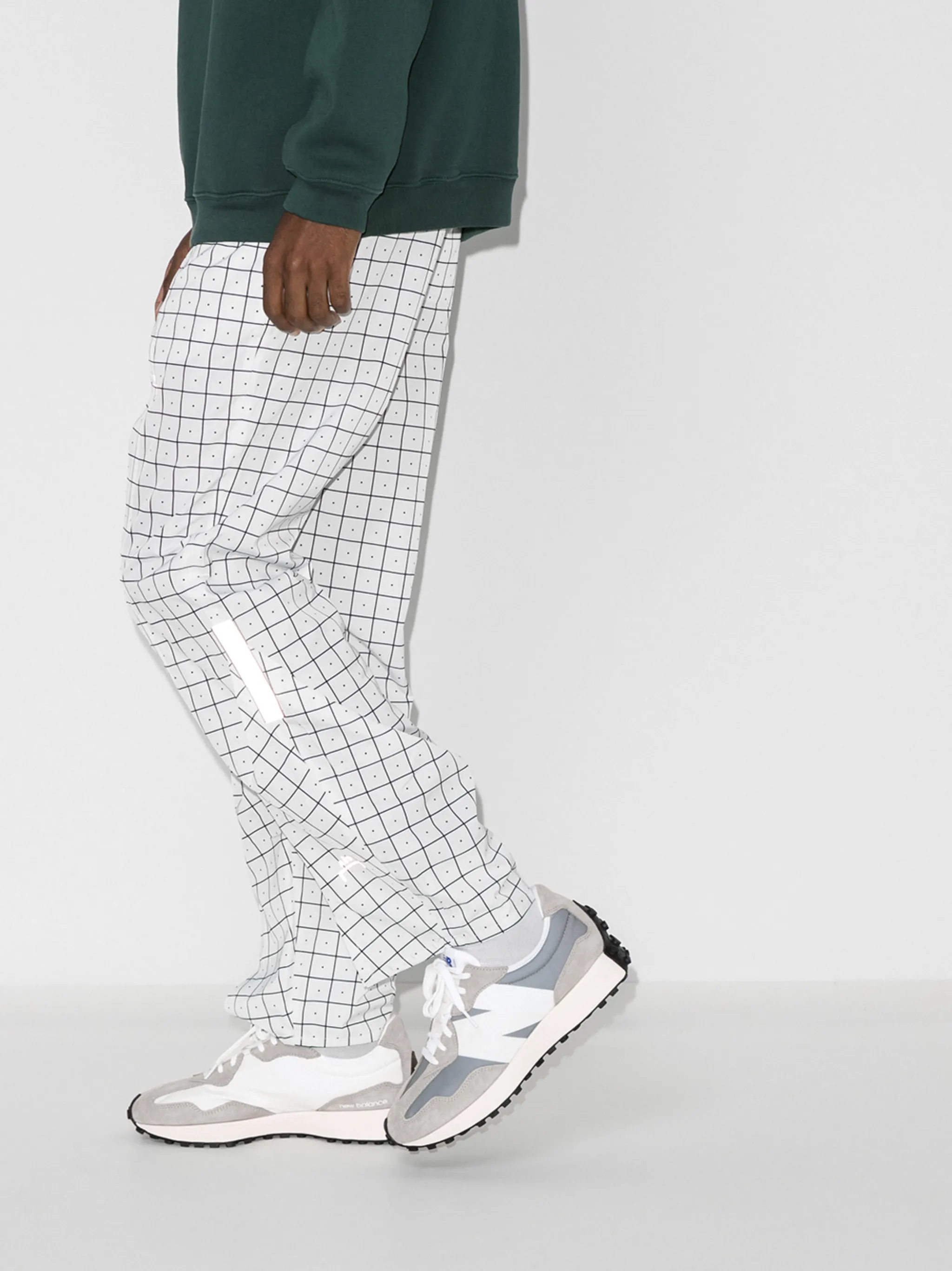 

Кроссовки 327 New Balance, серый