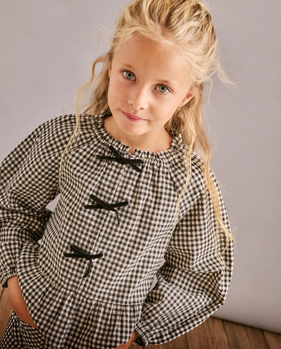

Блузка с длинными рукавами-фонариками, с бантиками, мелкая клетка виши (4x4) для девочки Coconut El Corte Inglés, черный