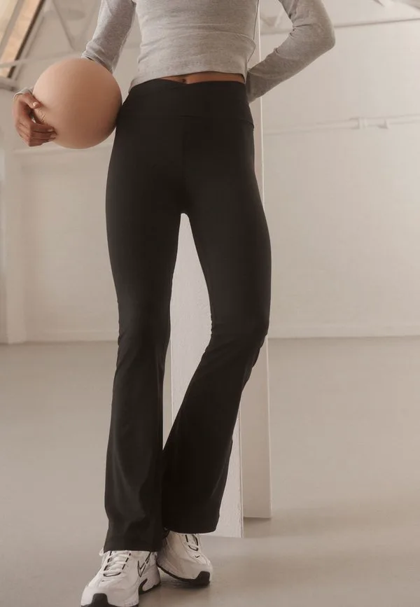 Леггинсы active balance с запахом спереди и расклешенной юбкой Next, Black — фото 2