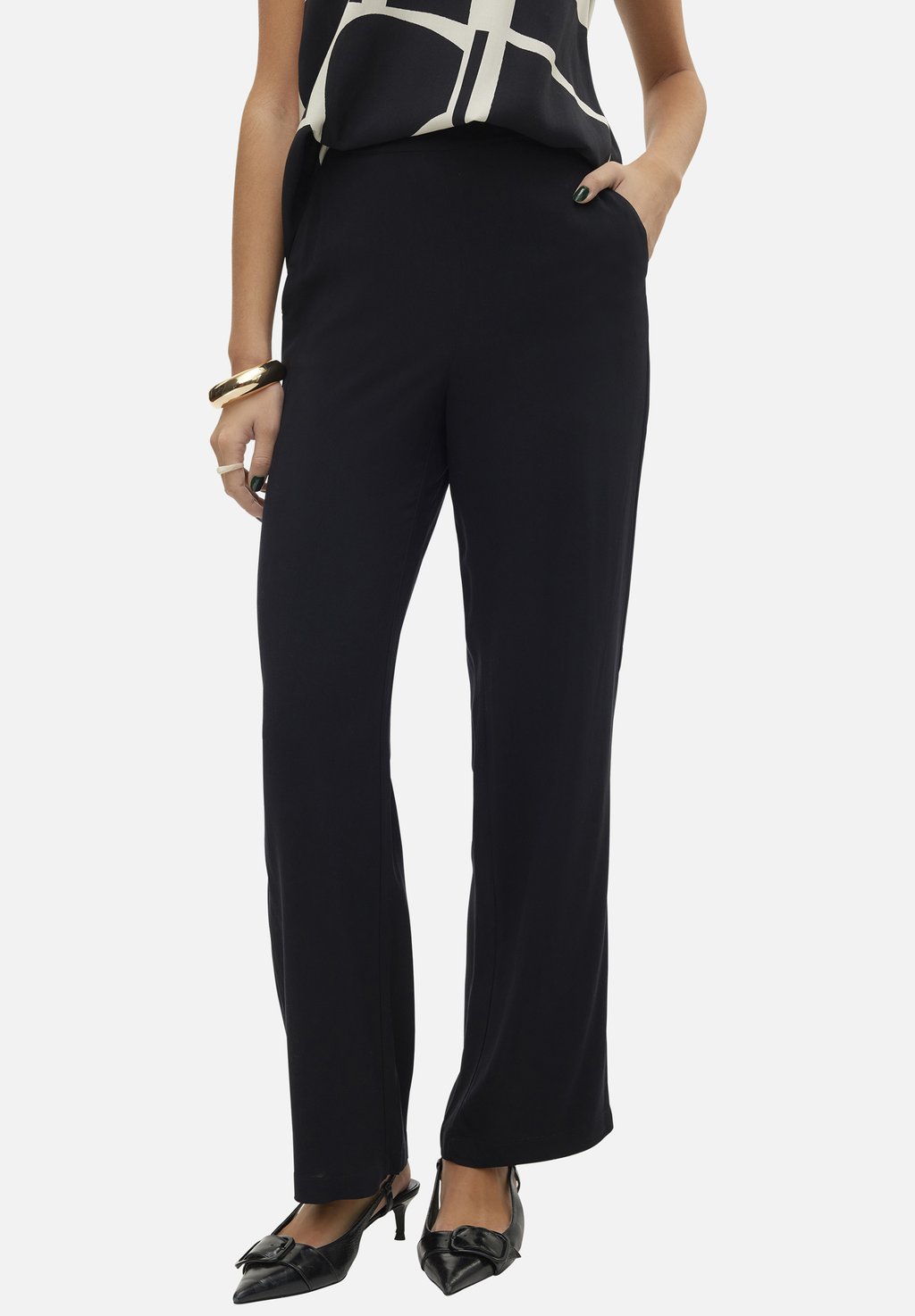 

Брюки Vero Moda, черный