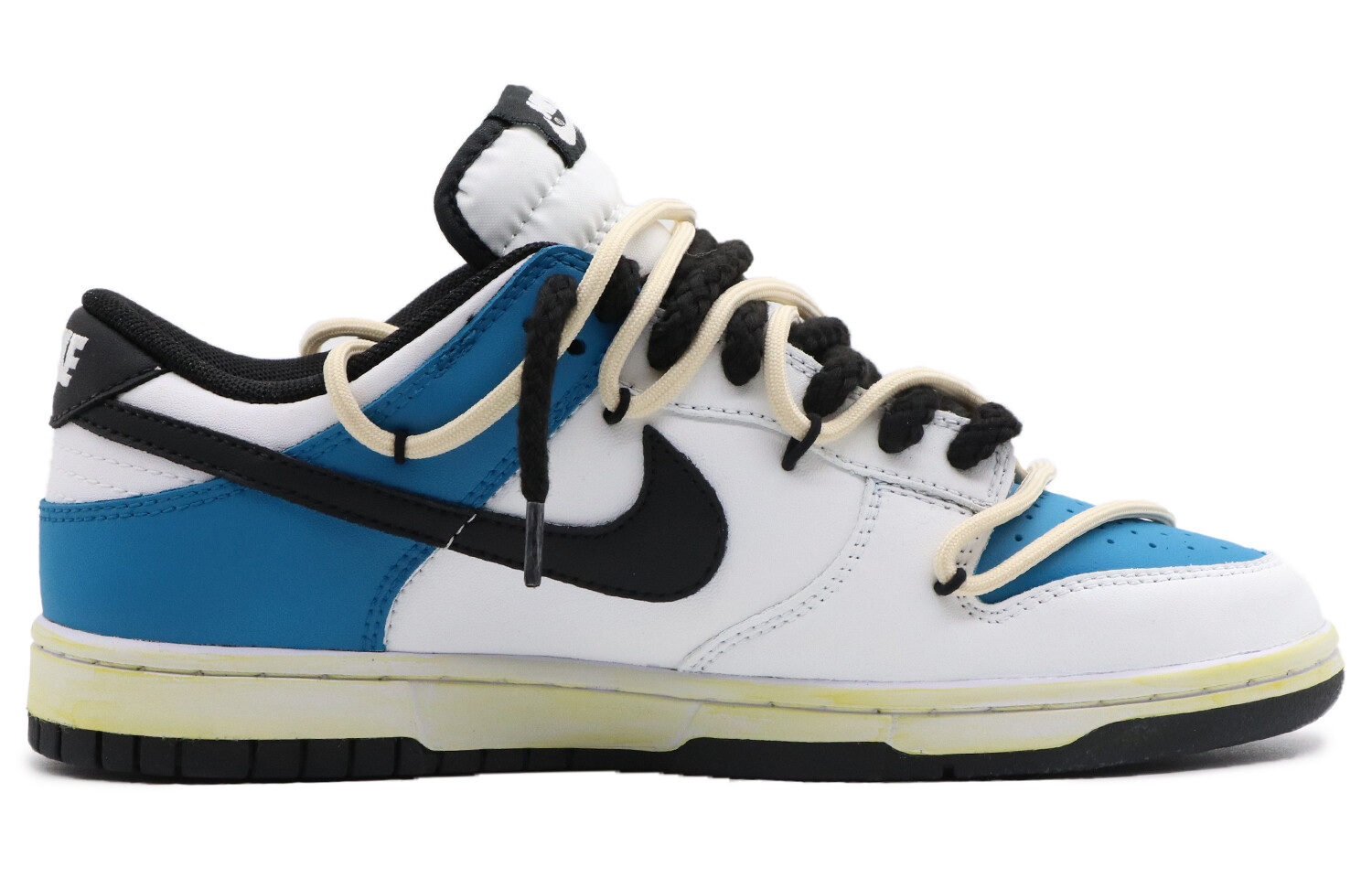

Кроссовки Nike Dunk Skateboard Shoes Women's Low-Top White Blue/Black
