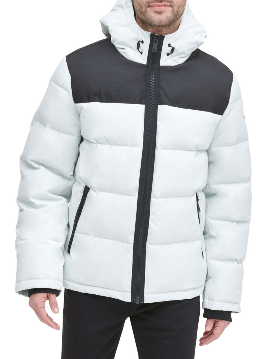 

Классический крой, пуховик с капюшоном и логотипом DKNY, цвет Ice