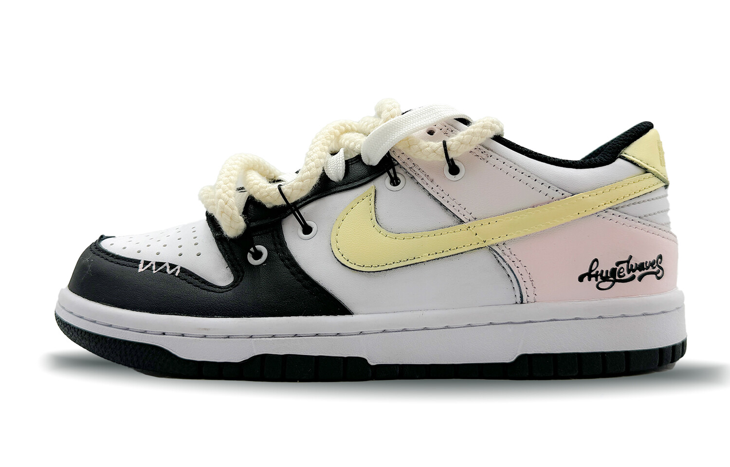 

Кроссовки Nike Dunk Skateboarding Shoes Women's Low-top White/pink, белый