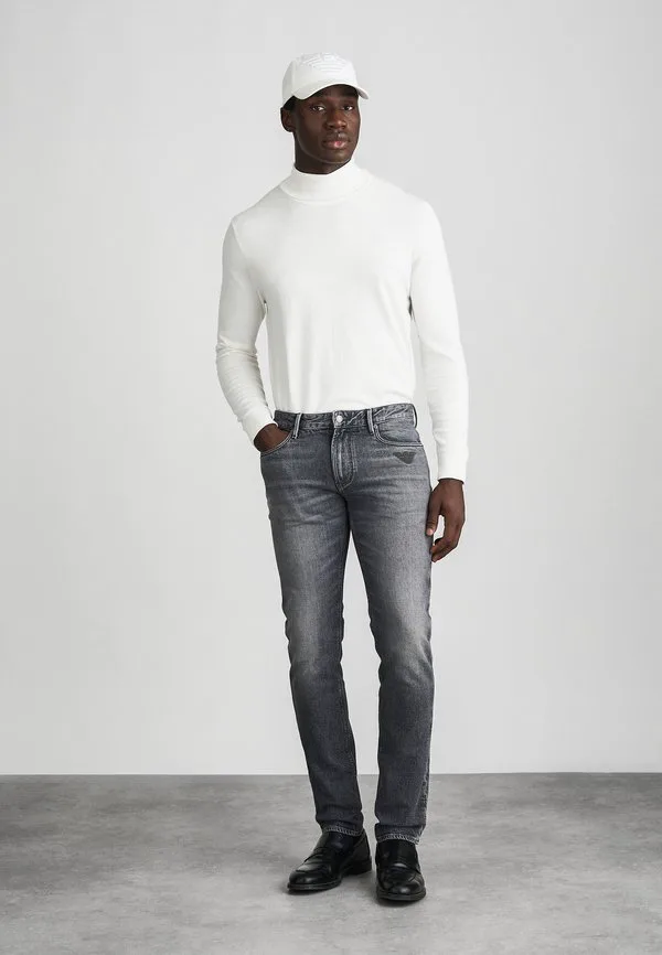 Брюки с карманами, узкие джинсы Emporio Armani, Medium Grey Denim — фото 2