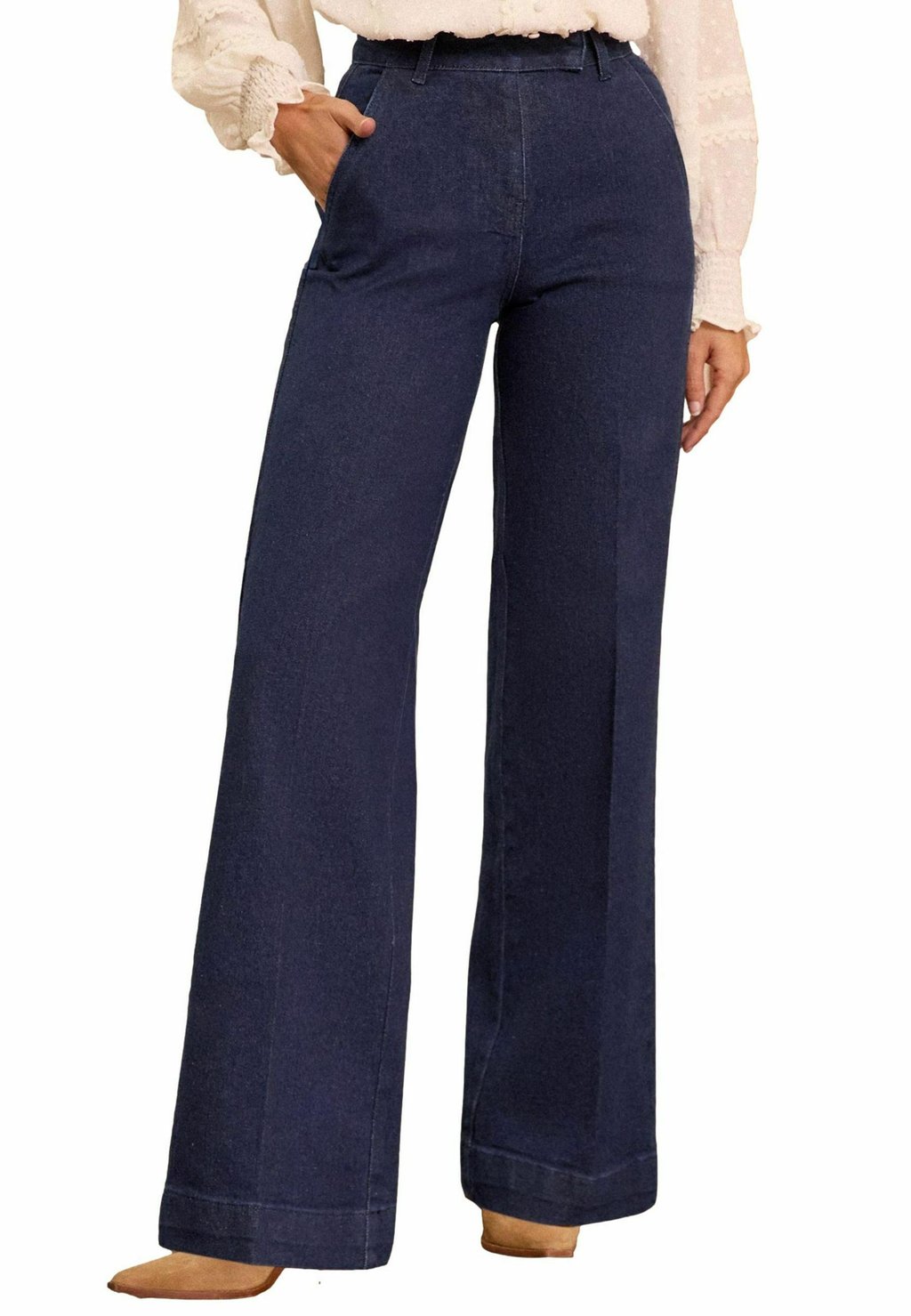 

Расклешенные джинсы Love & Roses, синий