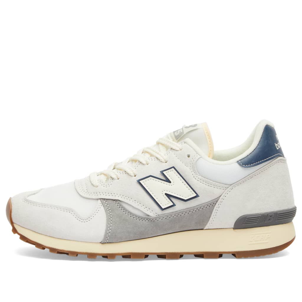 

475 кроссовки New Balance, цвет relection