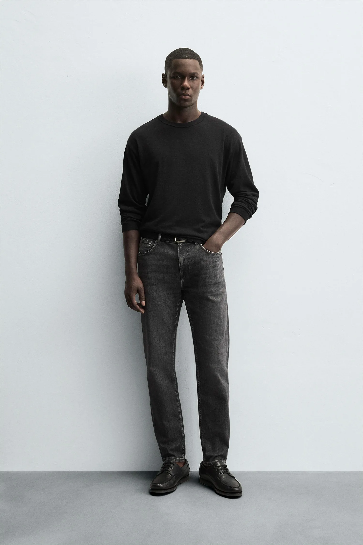 Базовые джинсы зауженного кроя Zara, серый