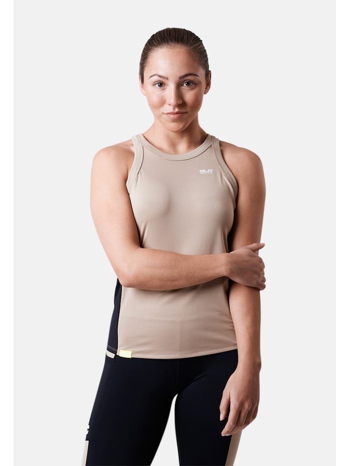 

CLN Athletics Майка 1 Paar Performance Sportsocken mit Frotteesohle in Weiß