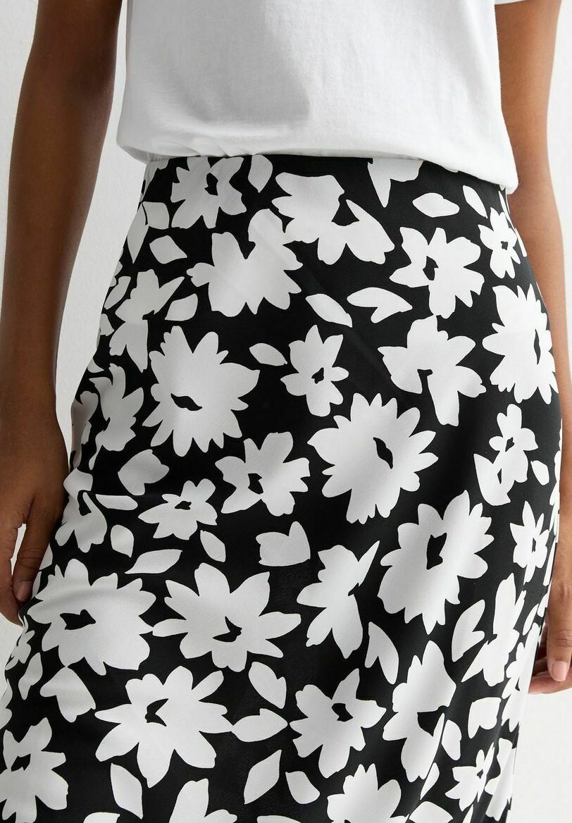 

Юбка-колокольчик Bias Floral Midi New Look, черный