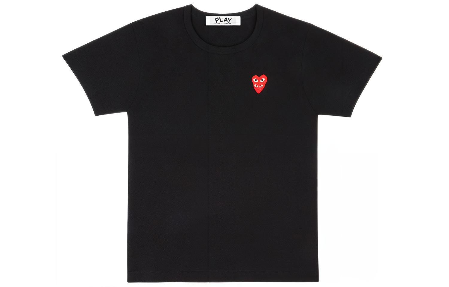 

Comme Des Garcons Play Женская Красная Футболка с Накладным Сердцем Черная CDG Play