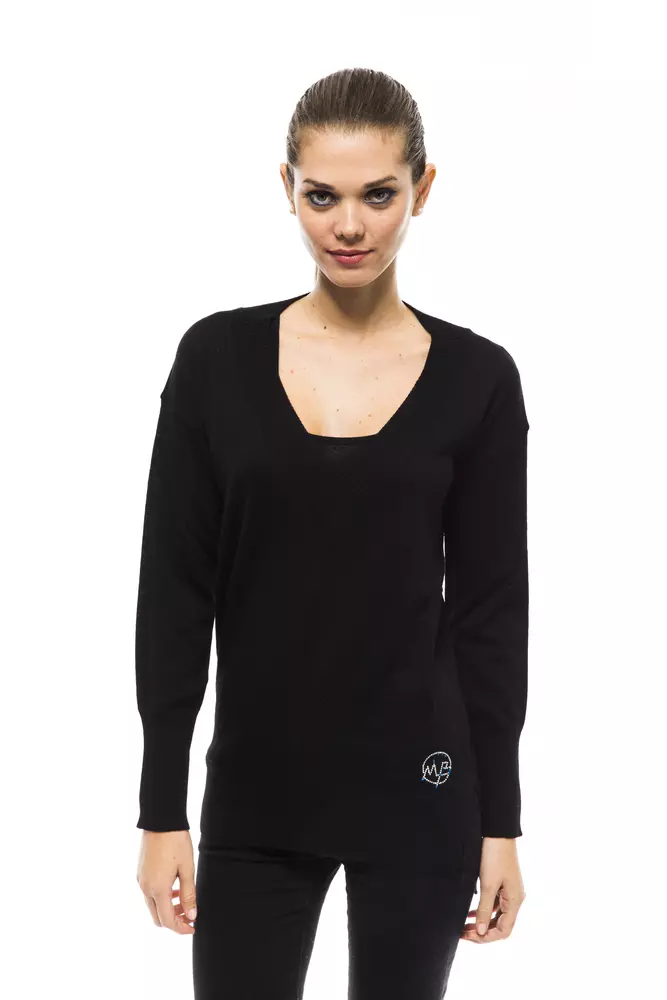 

Черный шерстяной женский свитер Montana Blu