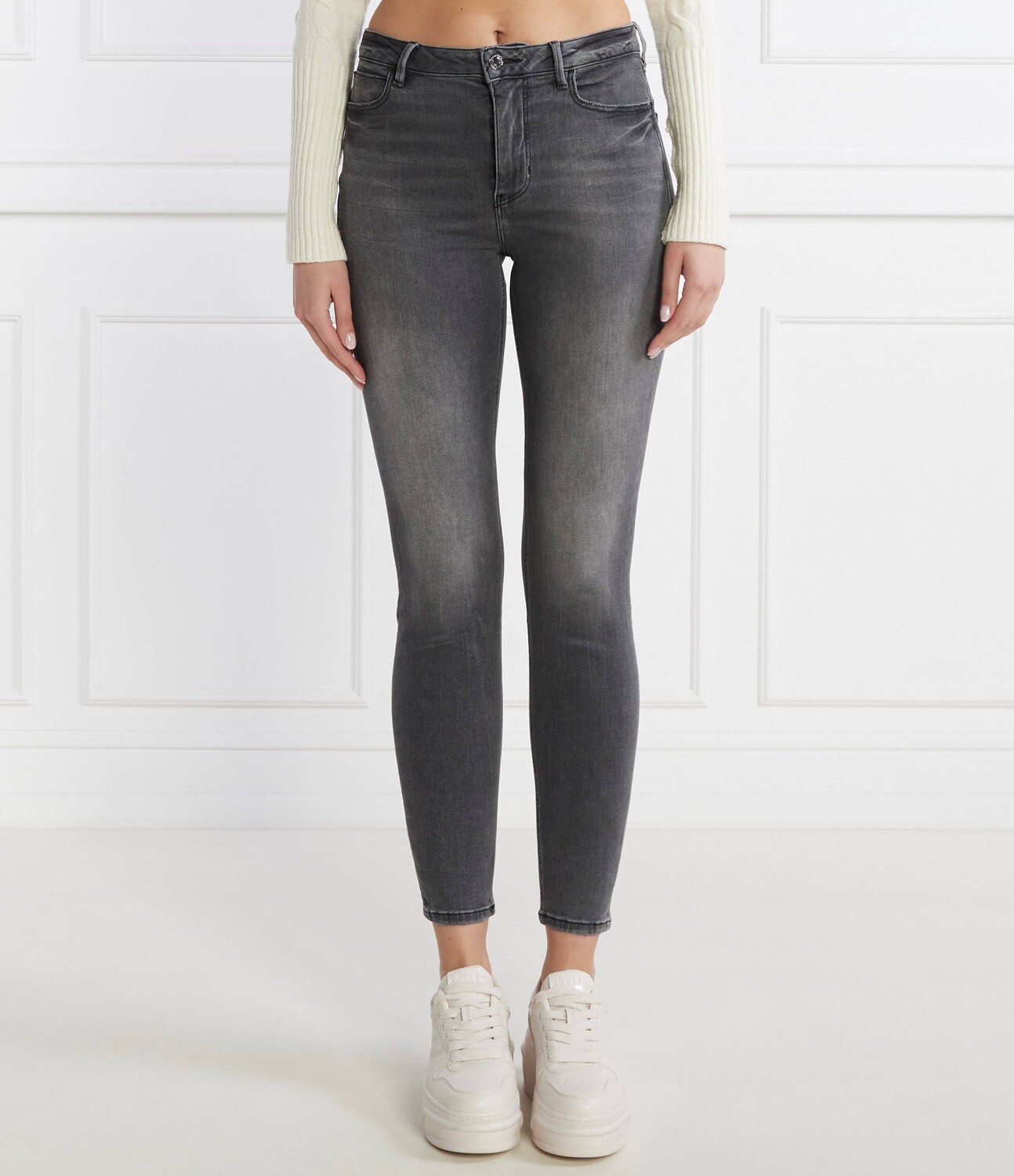 

Джинсы GUESS 1981 SKINNY Skinny fit, цвет grafite