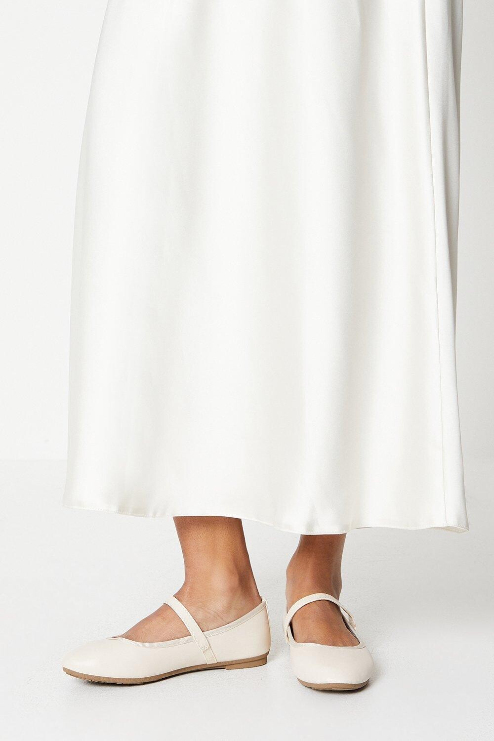 

Балетные туфли Mary Jane с миндалевидным носком Paige Dorothy Perkins, нюд