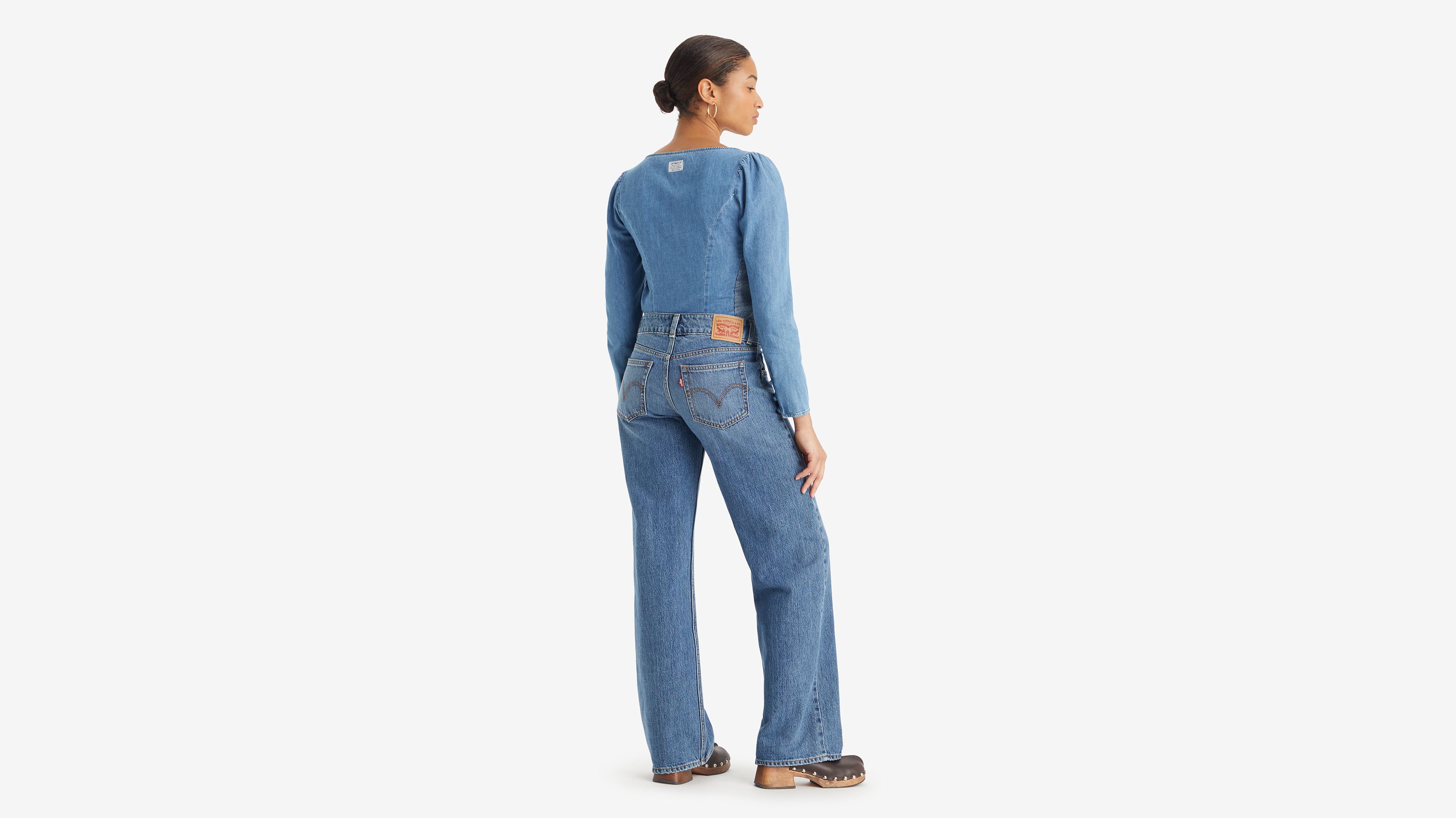 

Джинсы женские супернизкие Levi's, цвет It'S A Vibe - Dark Wash