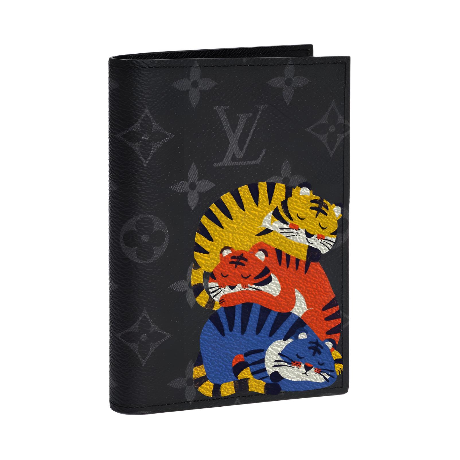 

LOUIS VUITTON Кожаный паспортник для мужчин черный серый, Tiger