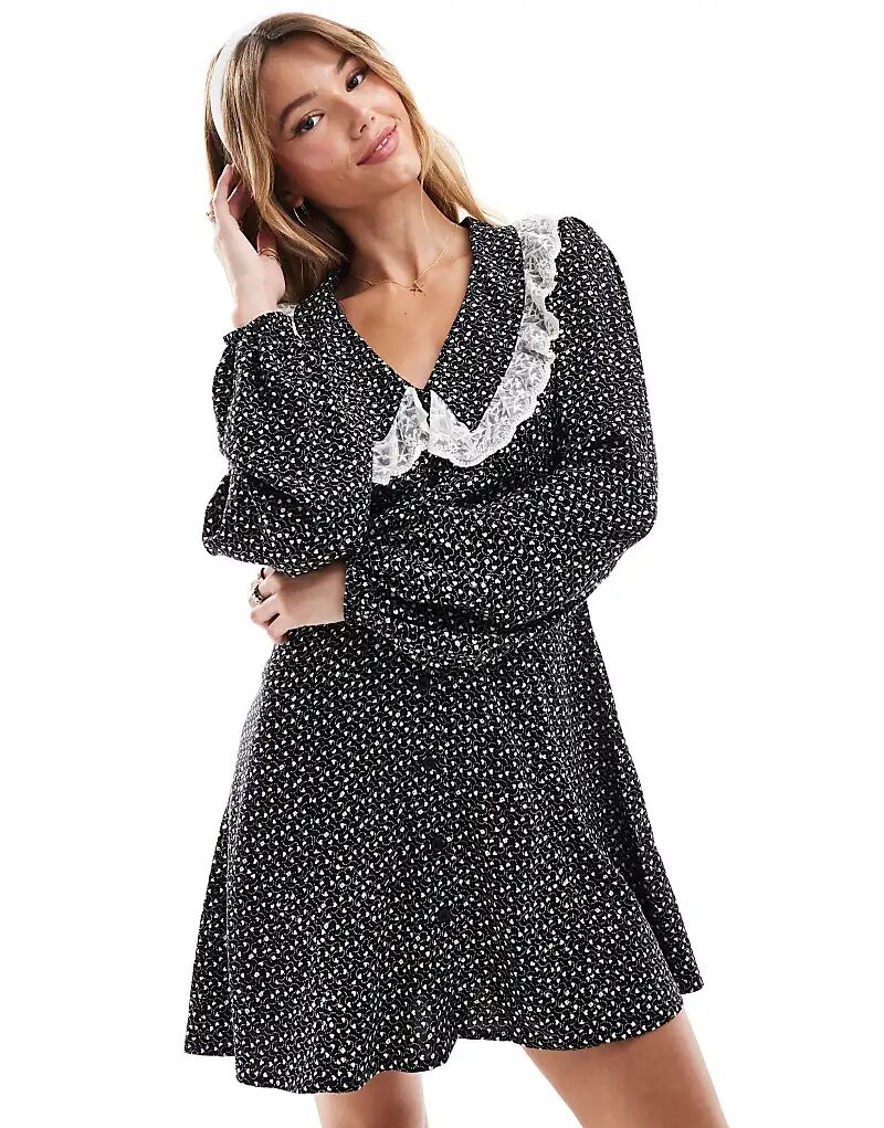 

Мини-платье с кружевным воротником в горошек Miss Selfridge