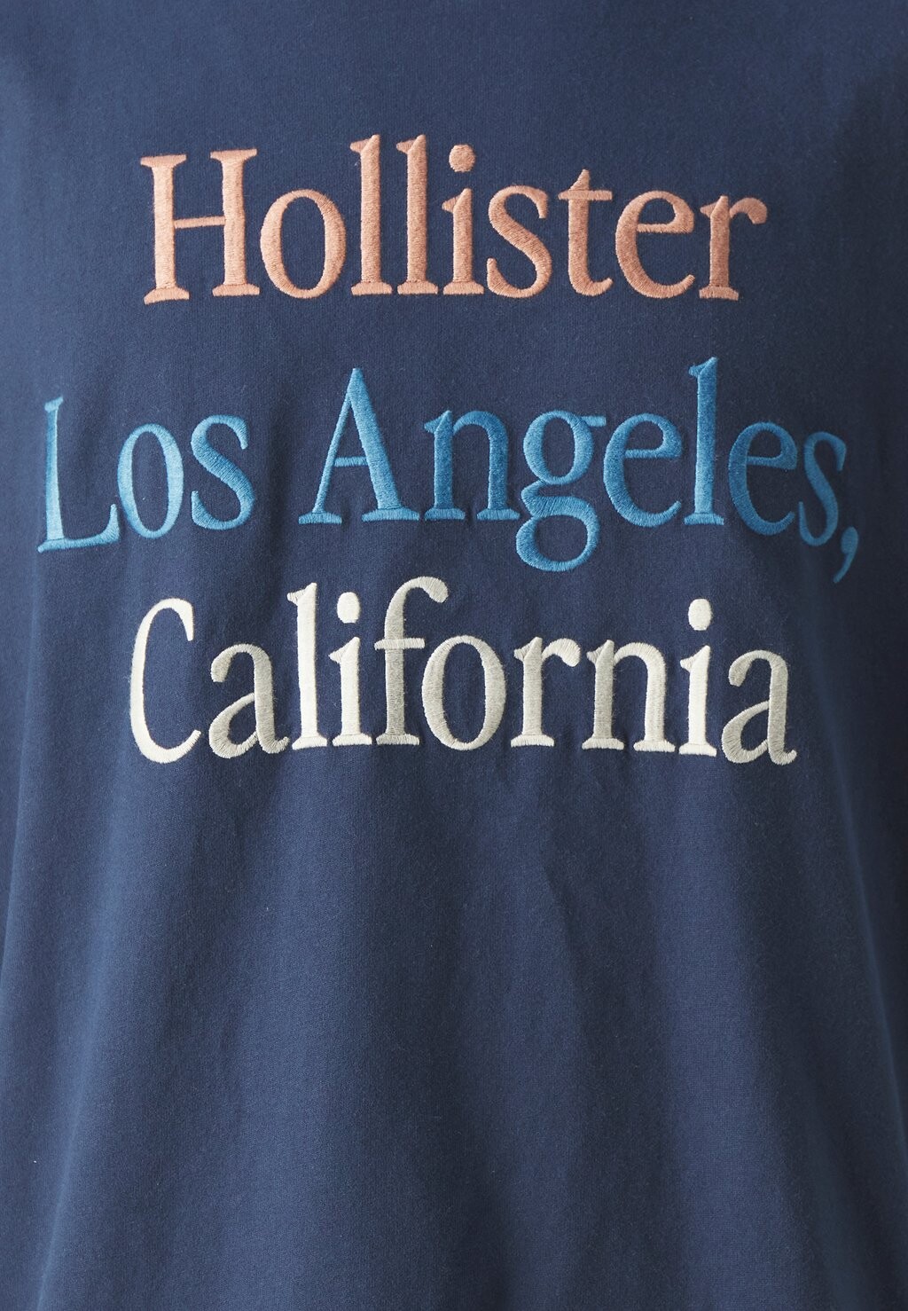 

Футболка с принтом BOXY FASHION LOGO Hollister Co., темно-синий