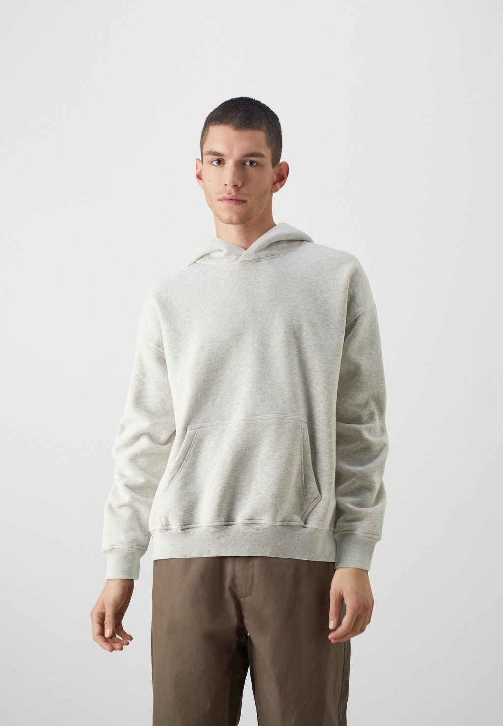 

Толстовка Essentials Abercrombie & Fitch, цвет offwhite