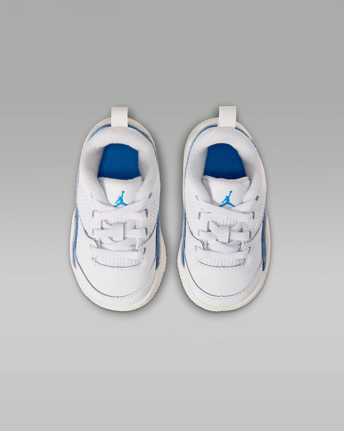 Детские кроссовки Jordan Flight Court, White/Pure Platinum/Sail/Photo Blue — фото 4