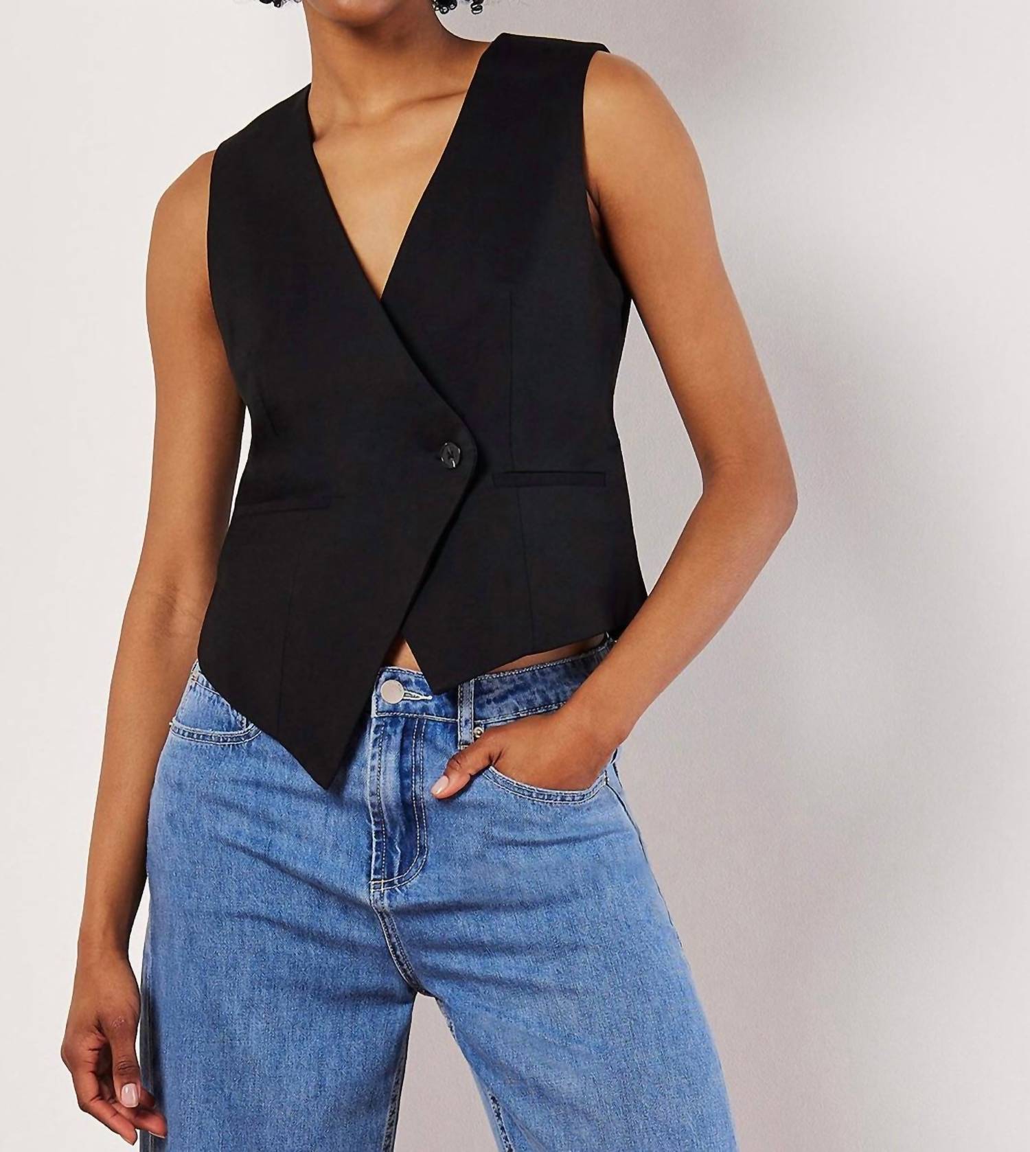 

APRICOT Асимметричный жилет черного цвета