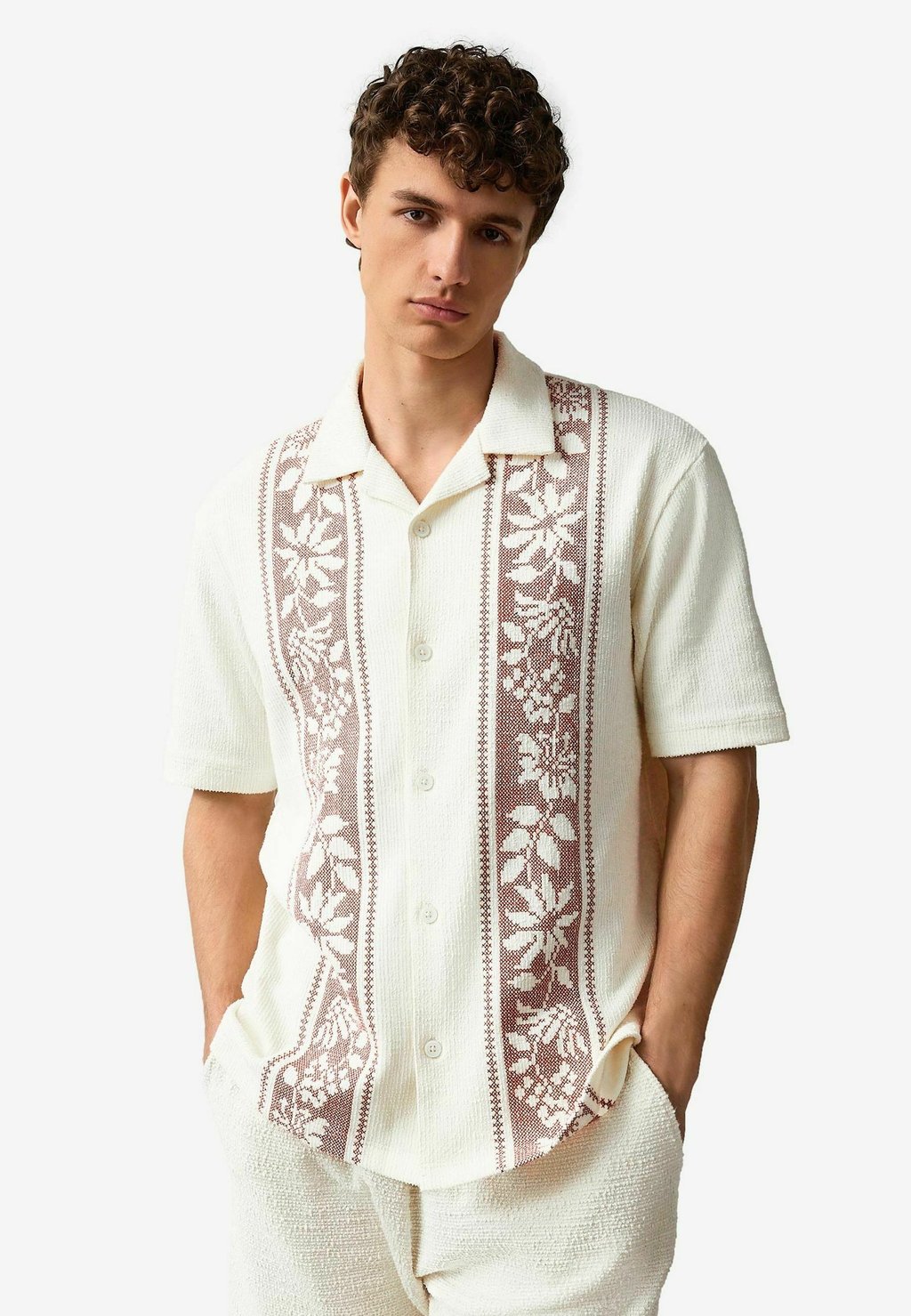 

Рубашка TEXTURED SHORT SLEEVE Next, кремовый