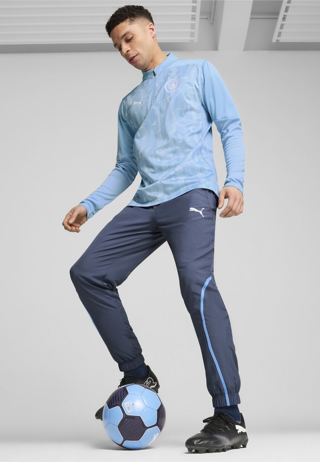 

Команда Manchester City Pre Match Quarter Zip Puma, синий