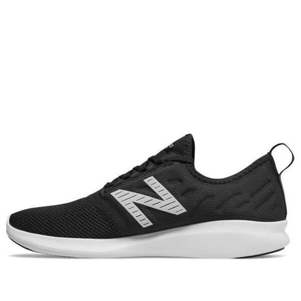 

Кроссовки fuelcore coast v4 New Balance, черный