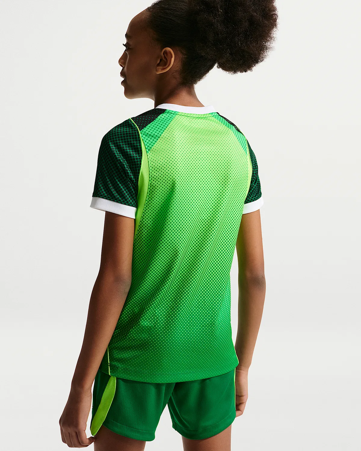 Большие детские футболка Nike Dri-FIT с коротким рукавом Нигерия 2026 Стадиум Хоум, Pine Green/Electric Green/White — фото 4
