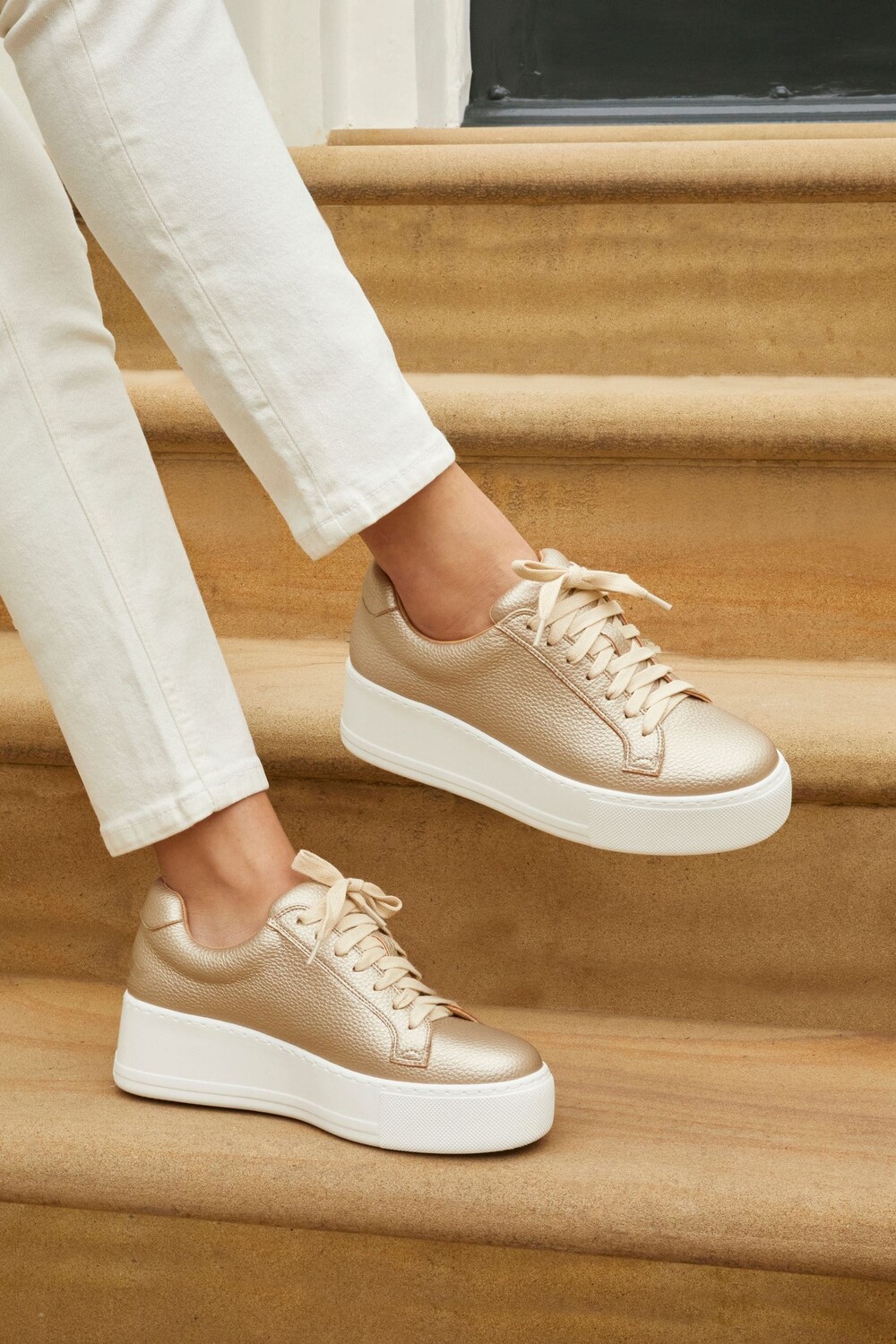 Спортивные кроссовки Twyla из искусственной кожи на платформе Linzi, желтый