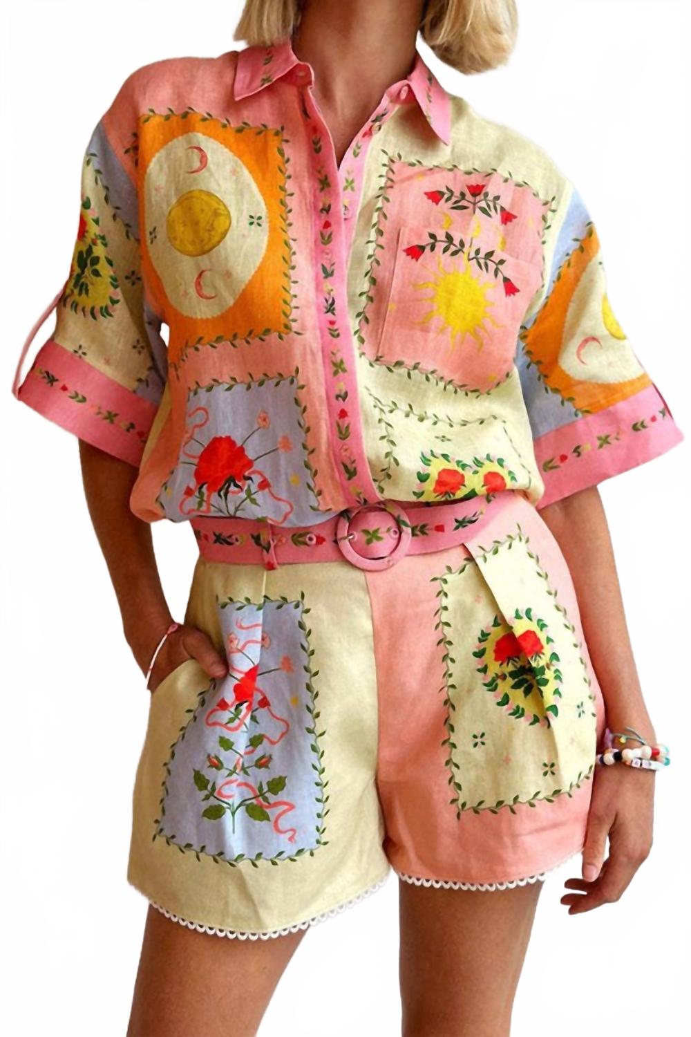 

Комплект топ и шорты Shandy с разноцветным принтом SUNDAYUP, мультиколор