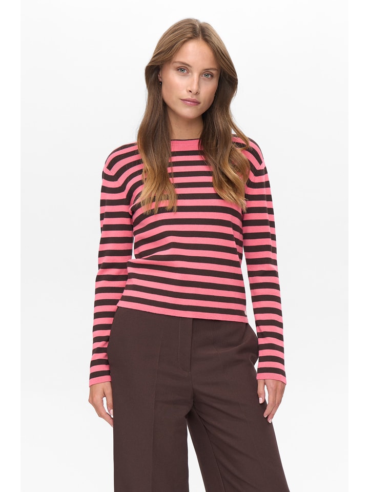 

NÜMPH Свитер "Nustripy" в розово-черном цвете