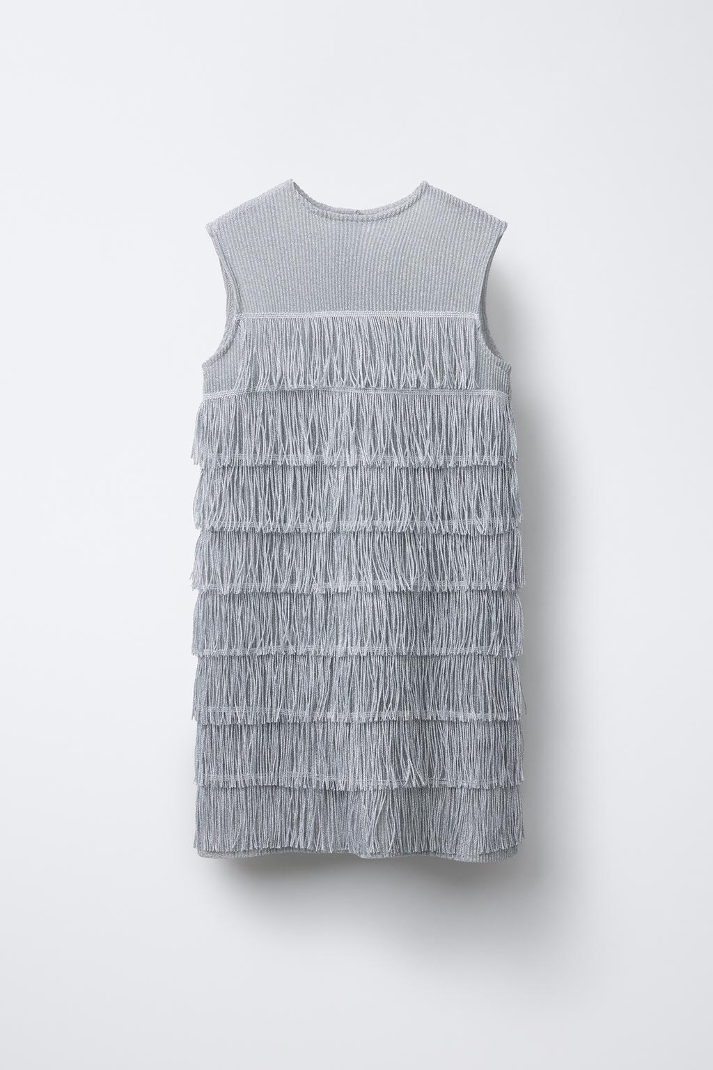 

Костюм поп-звезды в платье ZARA, серебряный