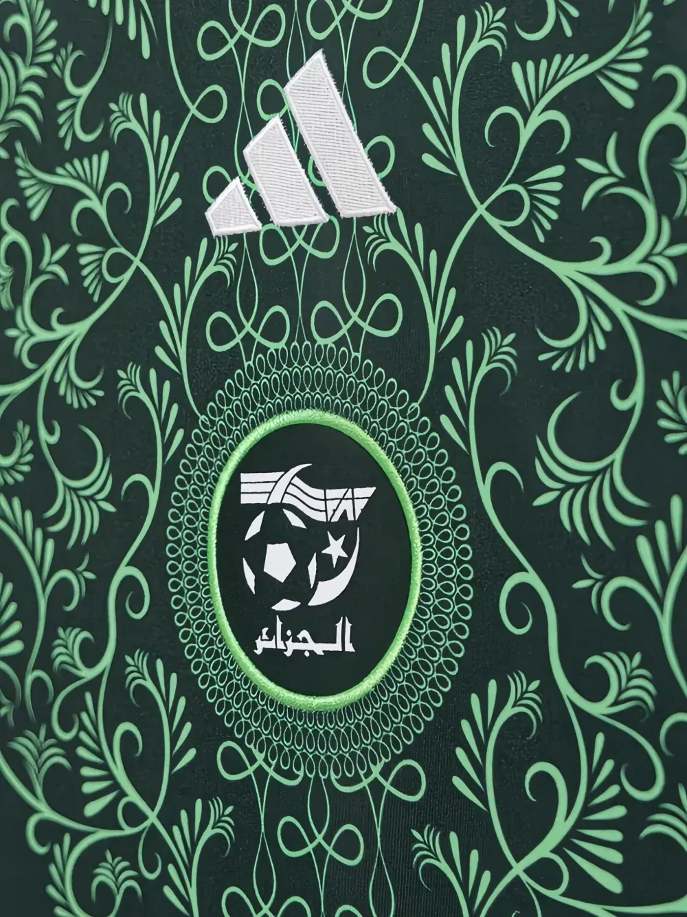 Футболка в полоску с принтом Adidas Kids, зеленый — фото 3
