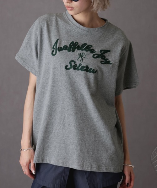 

Футболка с вышитым логотипом Girly Doll, серый