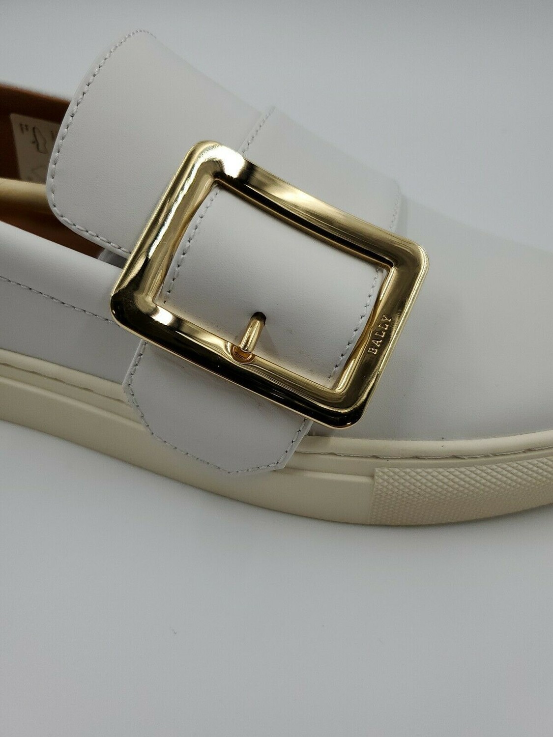 Женские слипоны Bally Heska 07 6217886 белые из телячьей кожи, мультиколор