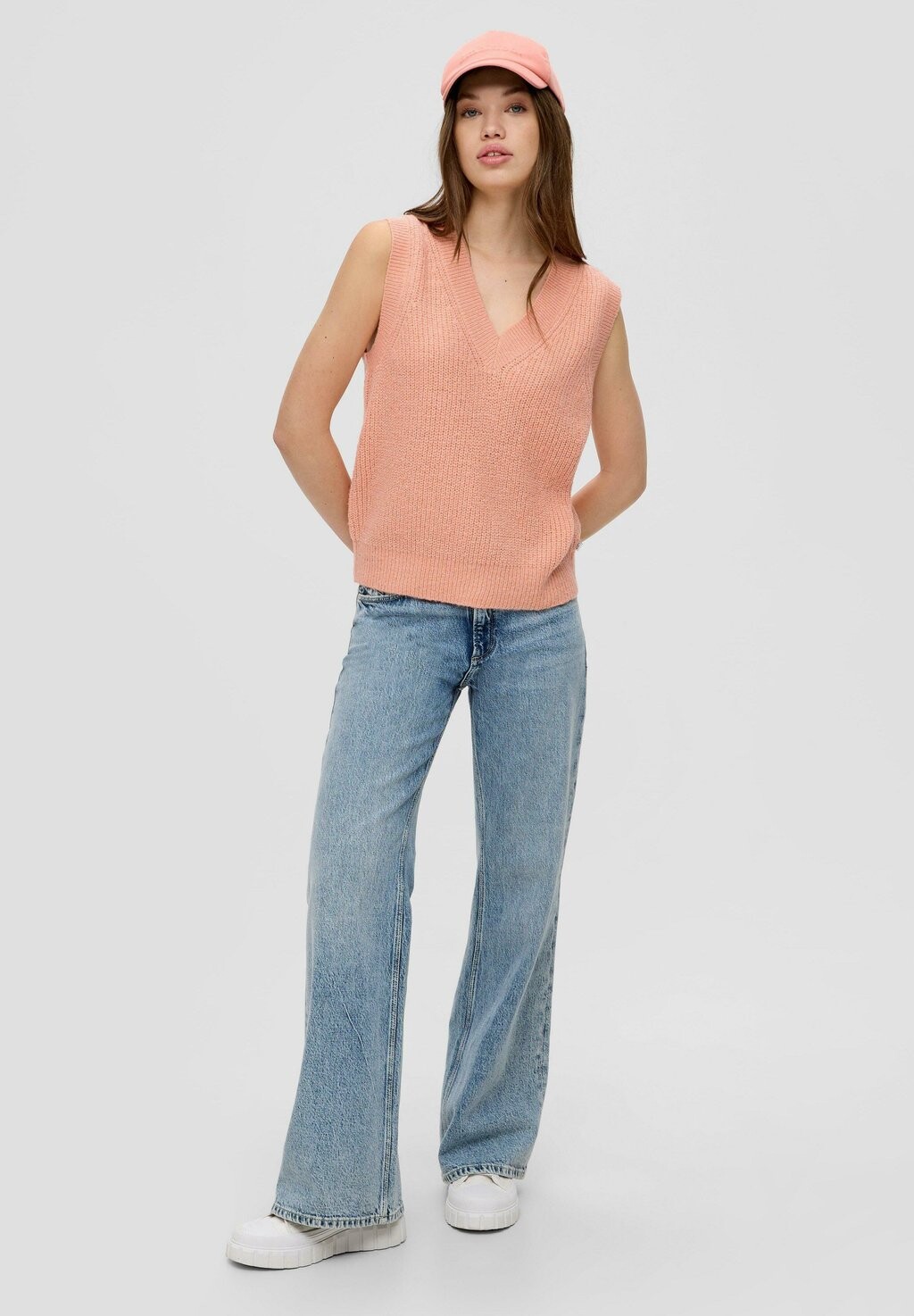 

Вязаный свитер MIT V-NECK QS, цвет papaya