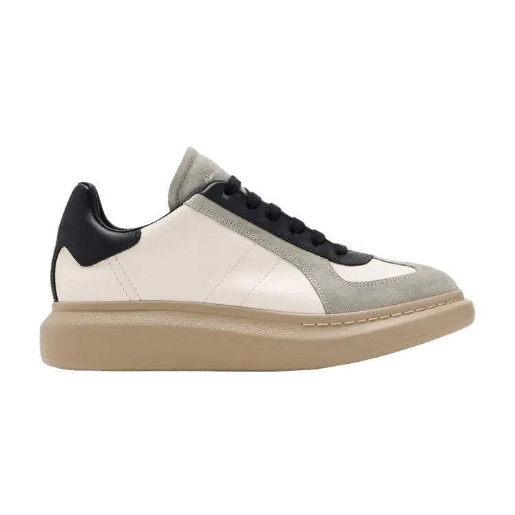 

Кроссовки Alexander McQueen Oversized Retro Sneaker Off White Grey Black, белый