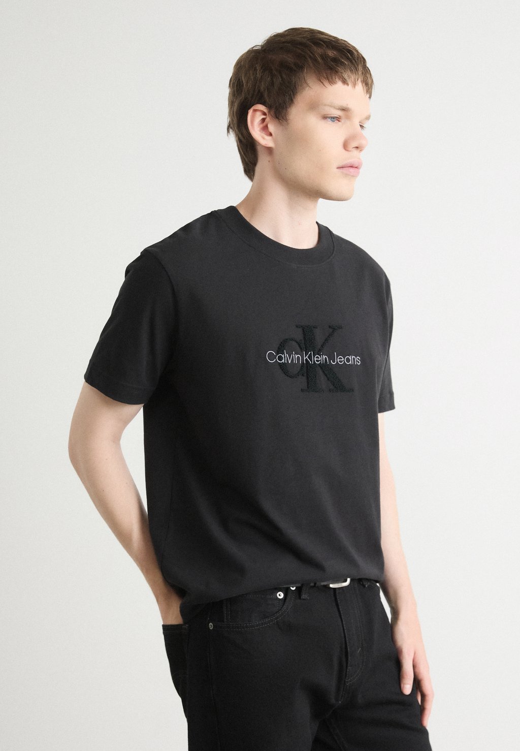 

Футболка с принтом MONOLOGO TEE Calvin Klein Jeans, черный