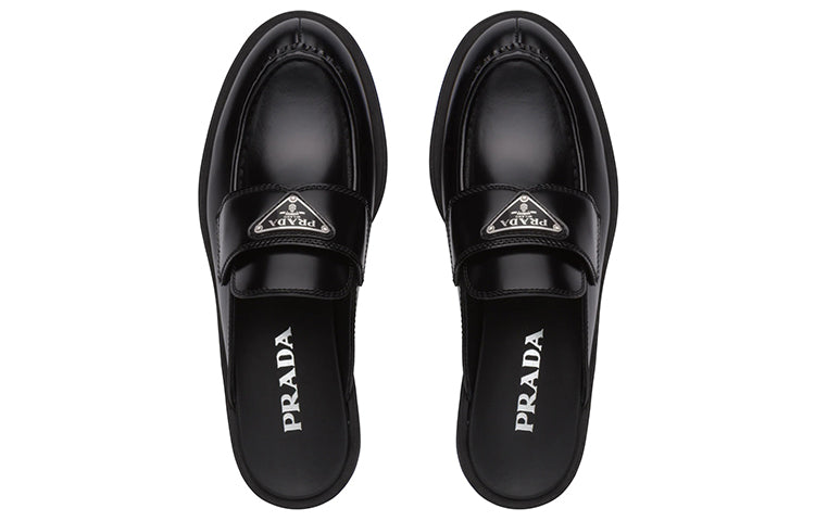 Тапочки (WMNS) PRADA Chocolate Brushed Leather Mules 'Black' 1D652M_055_F0002_F_040, черный — фото 4